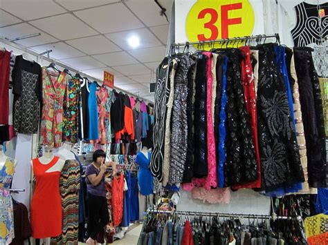 fake chinese clothing stores on facebook|Beware of sketchy retailers on Facebook .